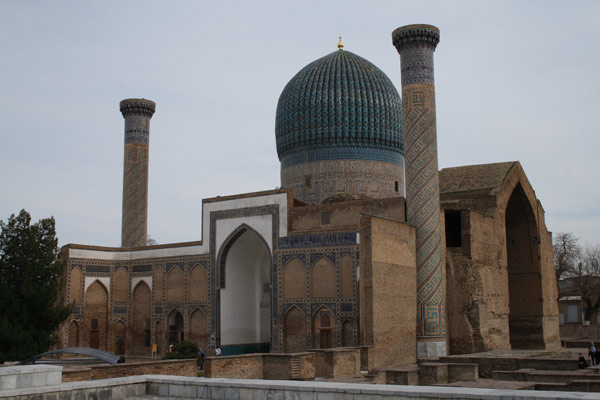 Samarkand: Gur Emir. Second Ivan with the Pischtak