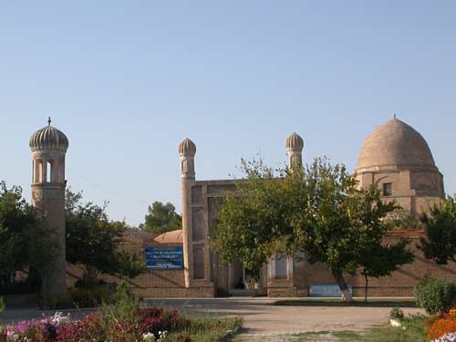 Ruhabad complex. Mausoleum, Mosque, Madrasah. Minaret